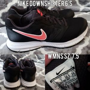 Sneakers On Women Poshmark Nike Types Of hQCtrds